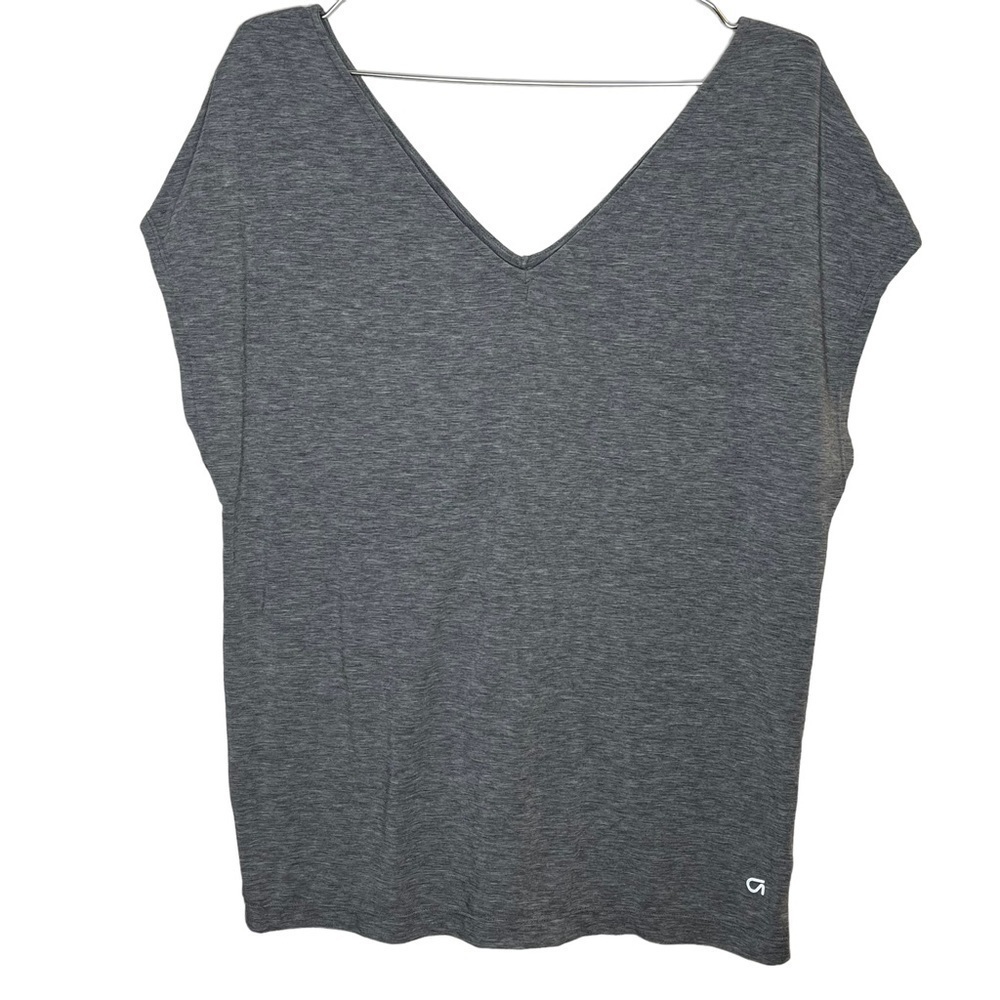 GAP Fit Breathe Short Sleeve Shirt Heather Grey V Neck Athleisure